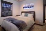 Comfortable guest room with Queen Bed